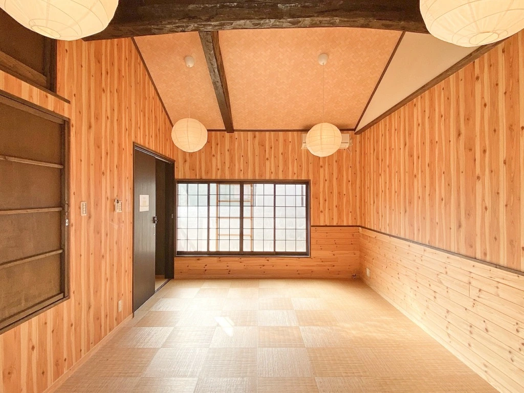 2階 洋室(実写)